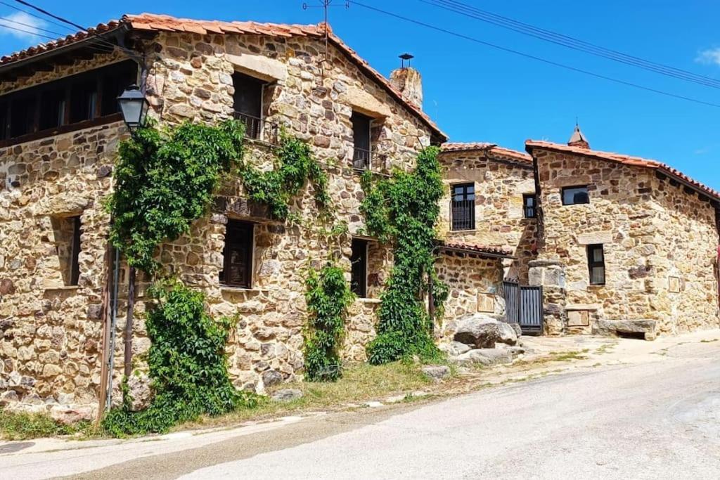 Casa Con Encanto Lagunanegra Y Urbion ビヌエサ エクステリア 写真